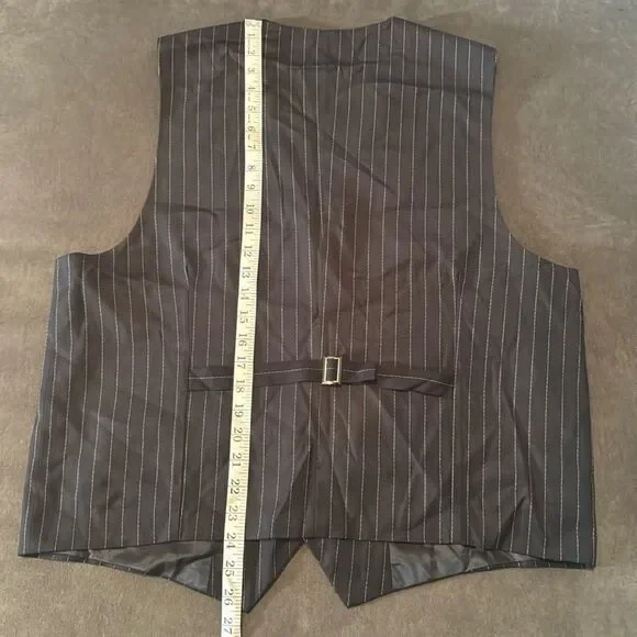 Men’s Black Pinstripe 3 Piece Suit 2 Button Closure Size 44 Jacket 40 Pants NEW